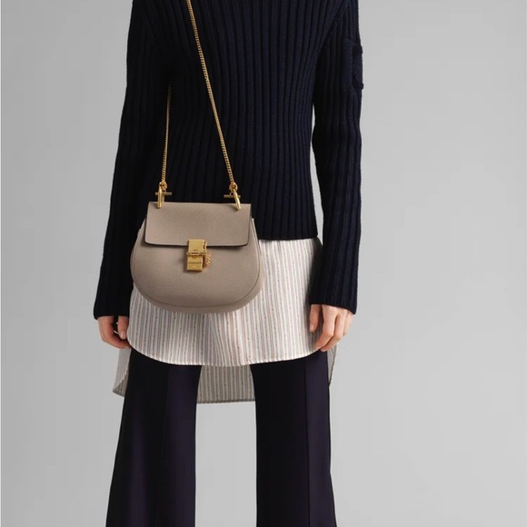 Drew Shoulder Bag - Picture 7 of 8